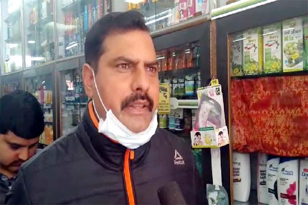 The department challaned for overcharging 11 meat shops in solan milap shandil