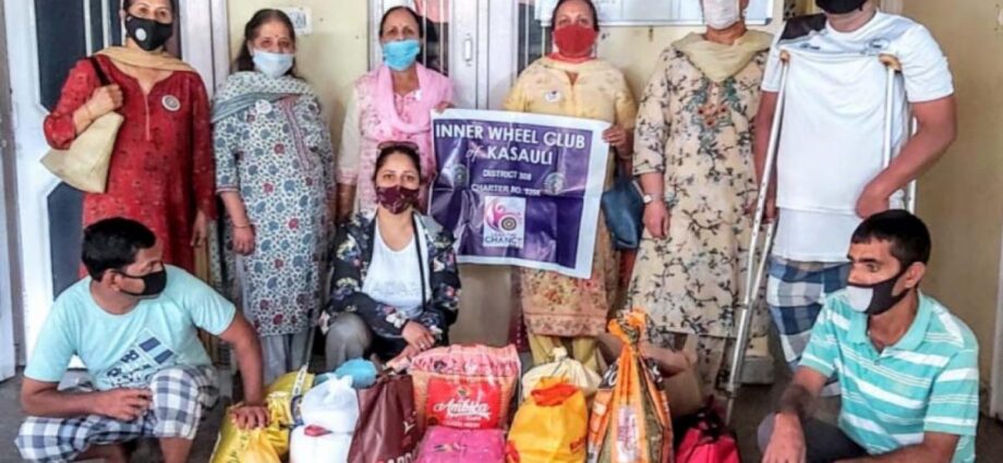 IWC distributes goods to senior citizens of Asha Old Age Homes