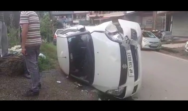 High speed caused a car accident near degree college solan