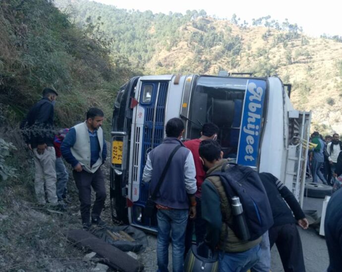 bus accident near ded gharat