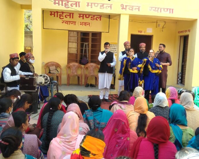 Artists told women welfare schemes on International Women's Day