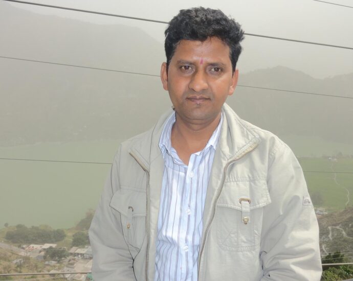 Applications invited for shop auction