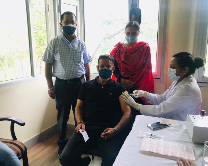 Vaccination of 220 people in Nauni University