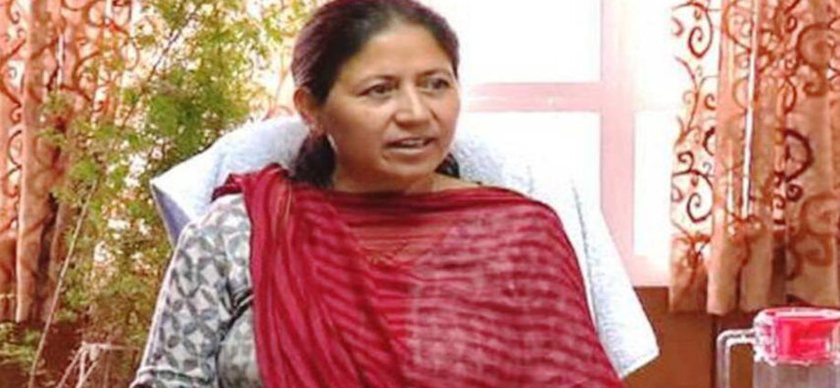 Mahila Congress attacked the assembly regarding inflation