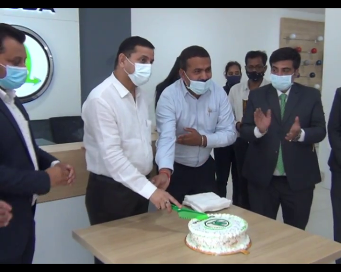 Skoda's showroom opened in Solan Dehughat, ASP Solan was the chief guest