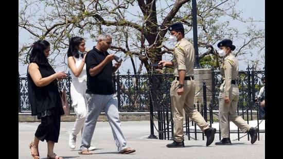 Women entangled with Shimla Police if asked to put on masks