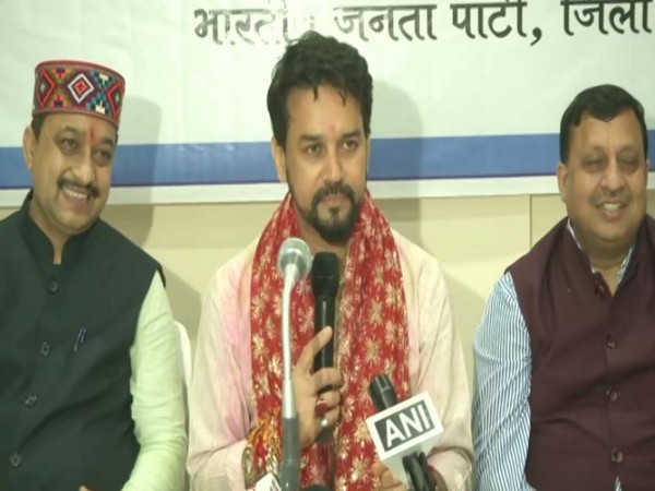 In Hamirpur, Union Minister Anurag Thakur retaliated on former Chief Minister Mehbooba Mufti's speech on Kashmir