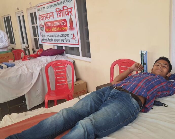 Sirmour Kalyan Manch organized blood donation camp on Yashwant Singh Parmar Jayanti