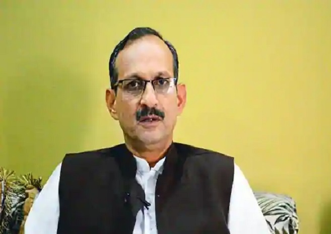 Congressmen are taking revenge by putting Pratibha Singh in the electoral fray from Mandi parliamentary seat, preparing to shore up the royal family,,,Sati