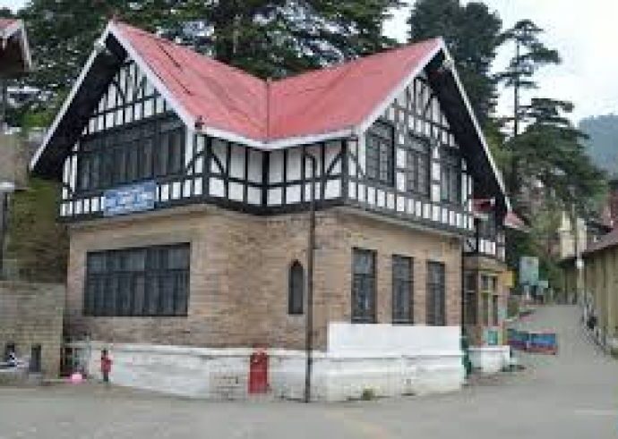 The form of the State Library built by the British on the historic Ridge Maidan of Shimla will not change. Allegations of making cafes denied, corporation's aim is only to renovate : Satya Thakur Kaundal