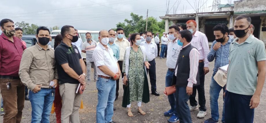 Try to solve various problems in previous Jan Manch programs - Krutika Kulhari