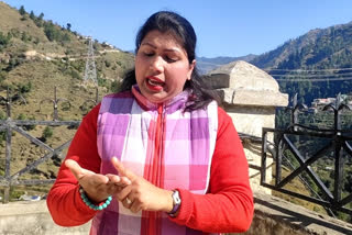 Suman Kadam, independent candidate filed complaint against Himachal Chief Minister in Election Commission