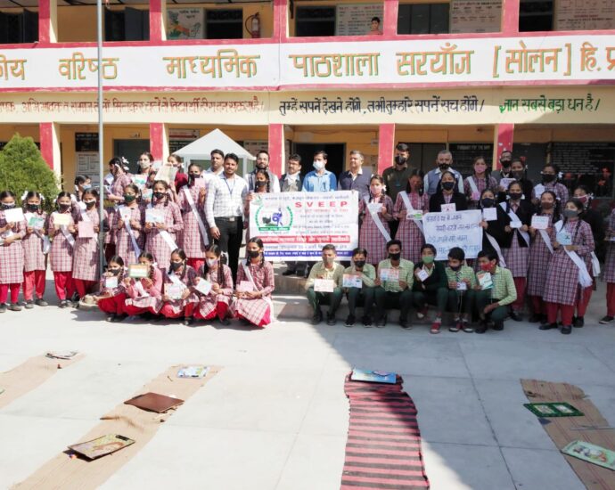 Importance of vote explained through bag tag contest