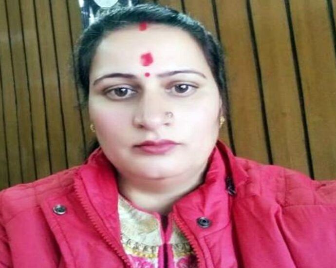 Ganguram's anger erupts in Shimla Congress office after Diwali crackers