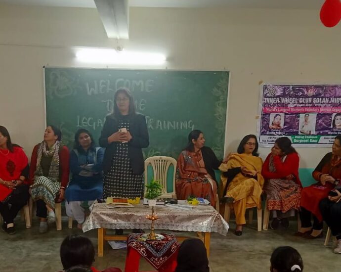 Inner Wheel Club Solan Midtown celebrated Constitution Day