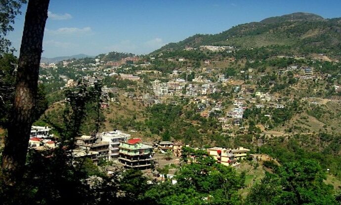 Cleanliness medal on the shoulder of Solan Municipal Corporation