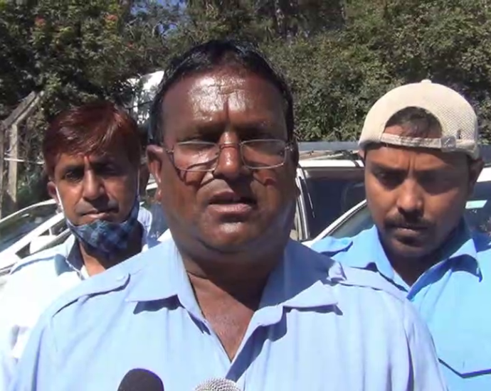 Taxi drivers celebrated Vishwakarma Day with pomp in Solan