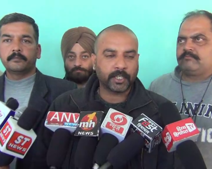 Kshatriya organizations started padayatra against caste reservation and for the demand of gold commission, the funeral procession of Atrocity Act, will besiege the assembly on December 10